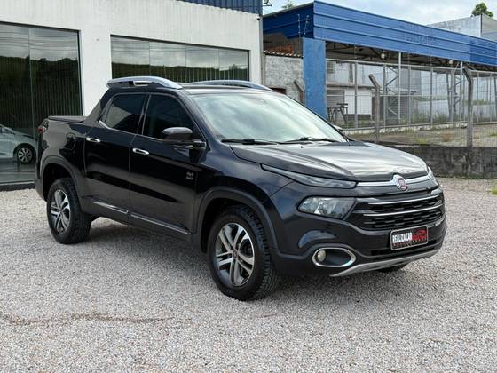 FIAT TORO 2.0 16V TURBO DIESEL FREEDOM MANUAL FIAT TORO 2.0 16V TURBO DIESEL FREEDOM MANUAL